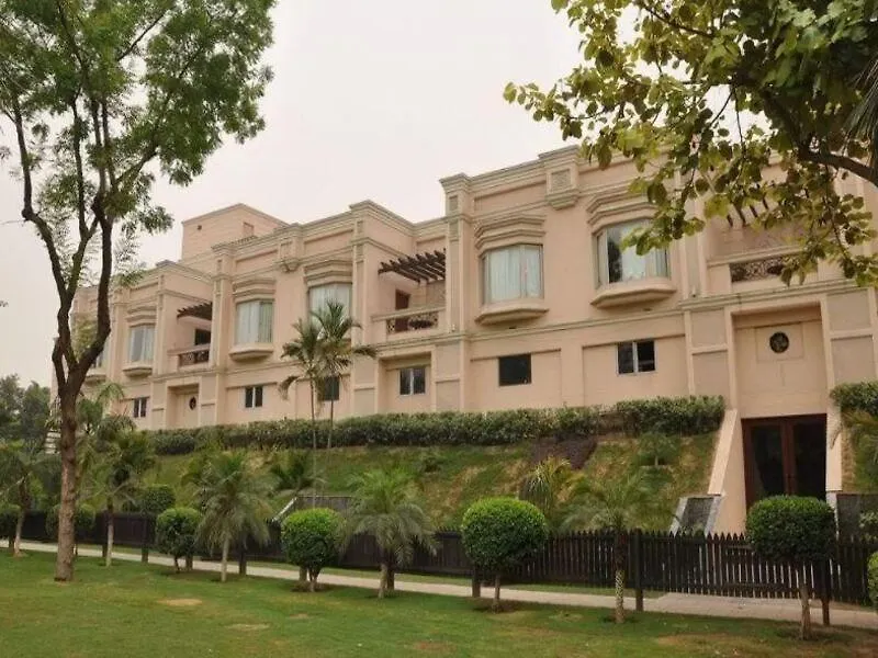 The Uppal - An Ecotel Hotel New Delhi 5*,